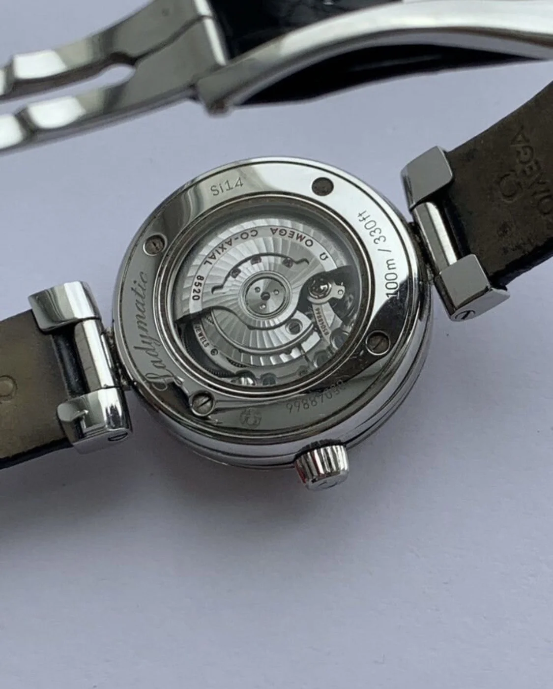 Часы Omega с бриллиантами 42533342051001 оригинал - миниатюра 2