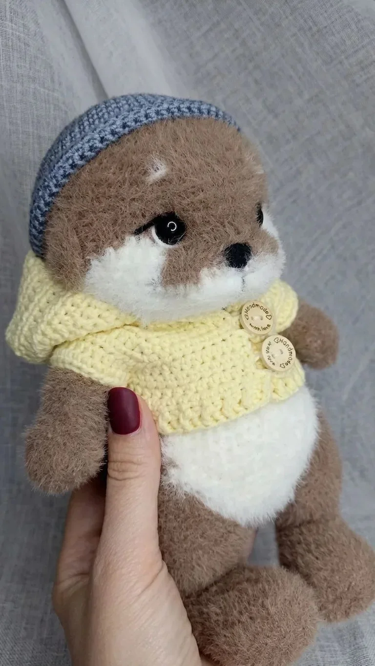 Вязаная игрушка. Выдрочка - миниатюра 2