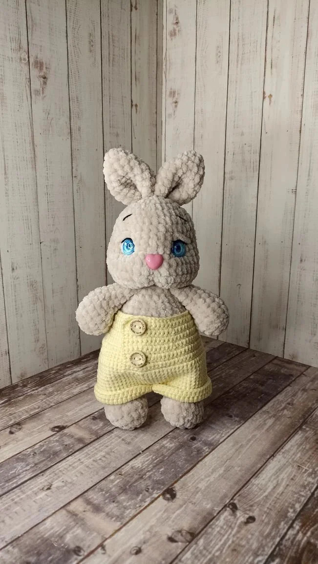 Вязаная игрушка зайка - миниатюра 3