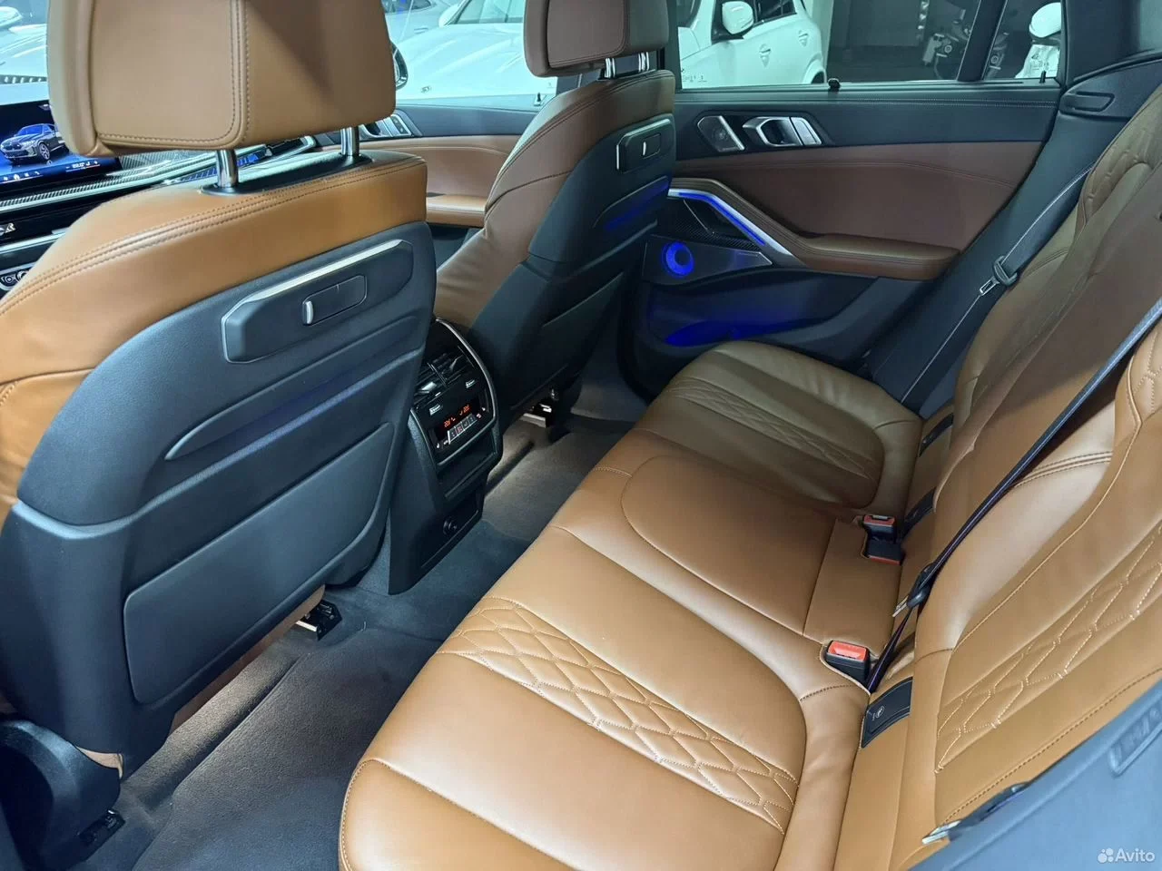 BMW X6 4.4 AT, 2024, 10 800 км - миниатюра 23