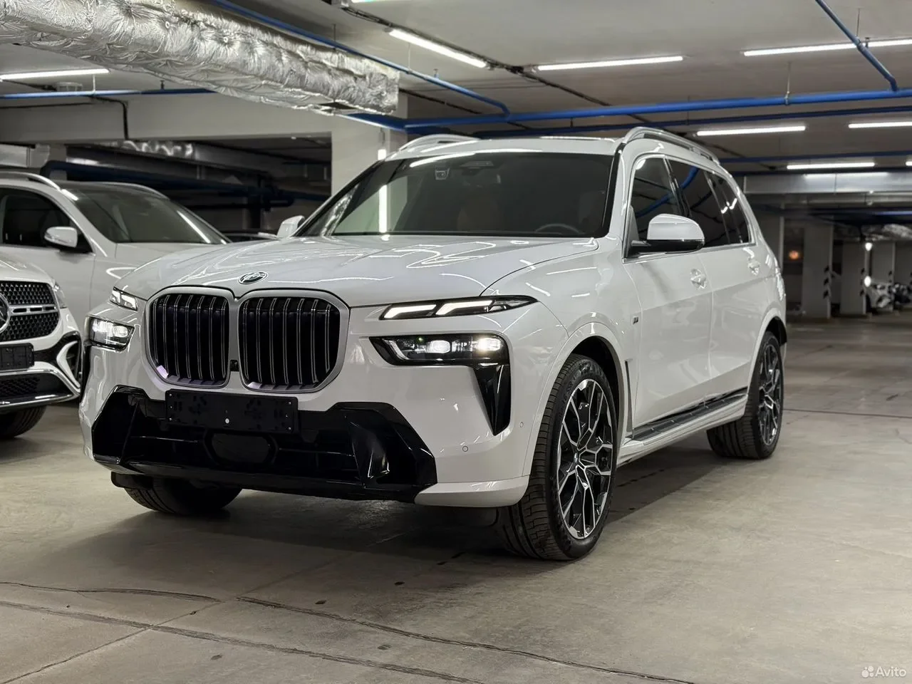 BMW X7 3.0 AT, 2025, 16 000 км - изображение 1