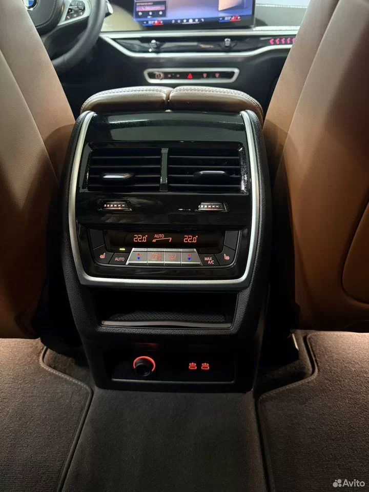 BMW X7 3.0 AT, 2025, 16 000 км - миниатюра 11