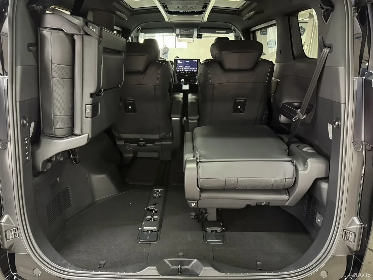 Toyota Alphard 2.5 CVT, 2024, 10 000 км - миниатюра 17