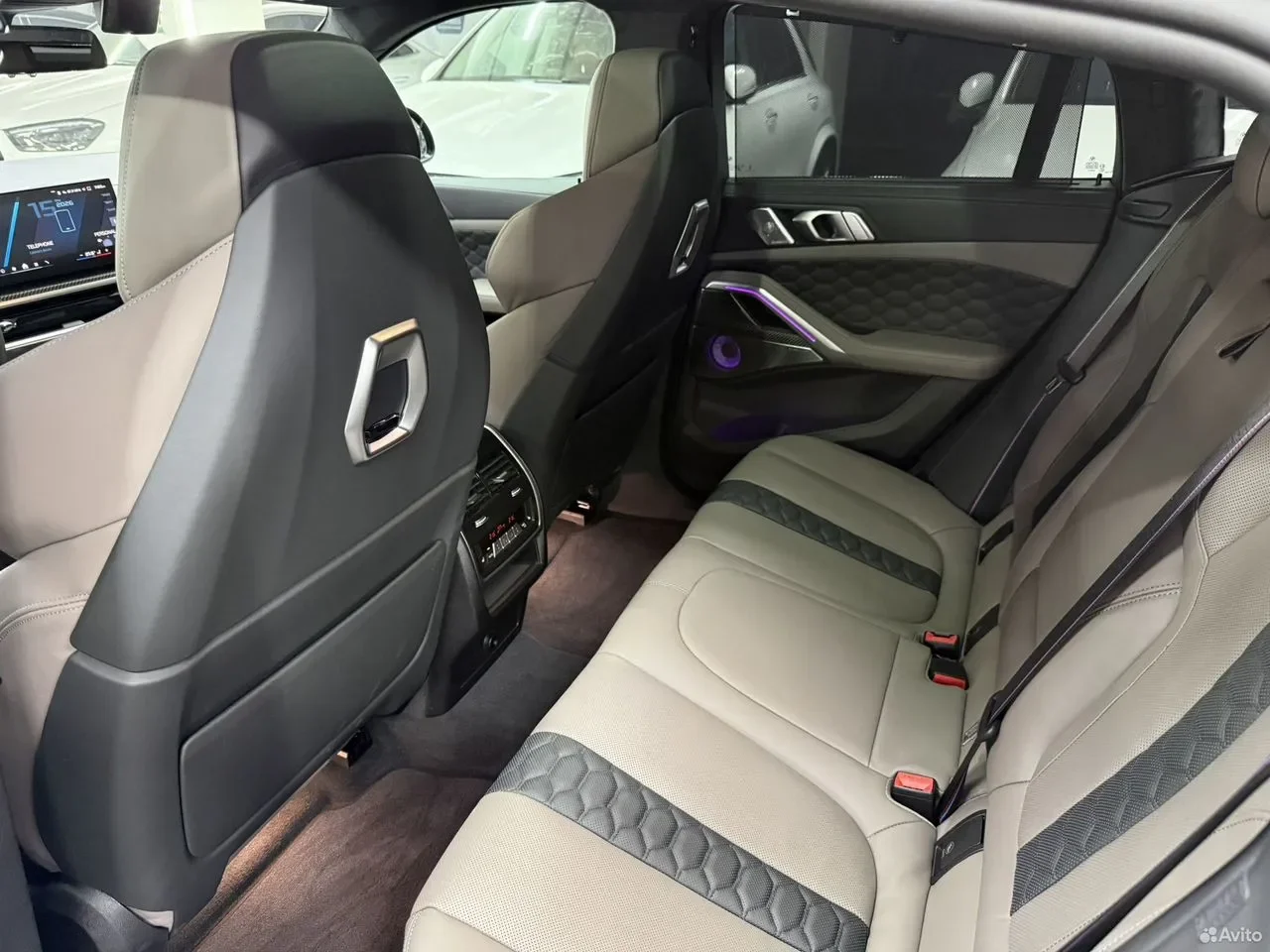 BMW X6 M 4.4 AT, 2024, 7 600 км - миниатюра 16