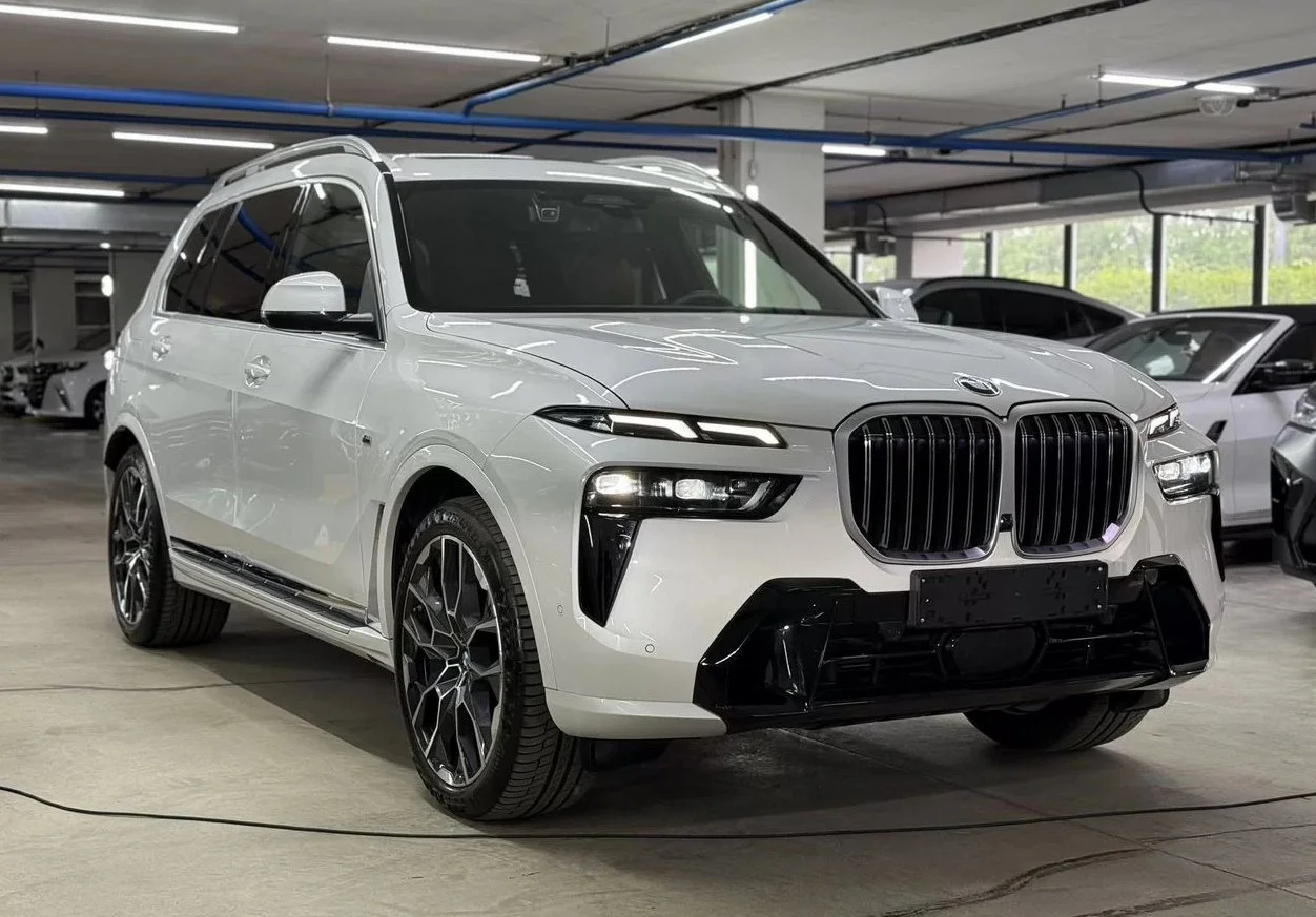 BMW X7 3.0 AT, 2024, 16 800 км - миниатюра 2
