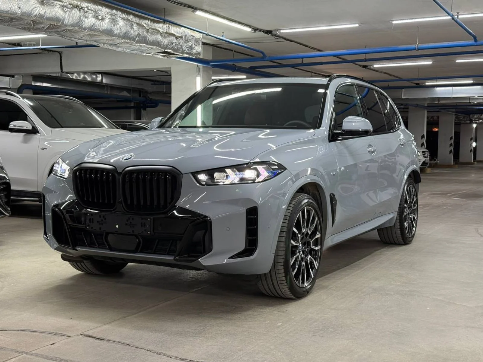 BMW X5 3.0 AT, 2025, 10 800 км - изображение 1