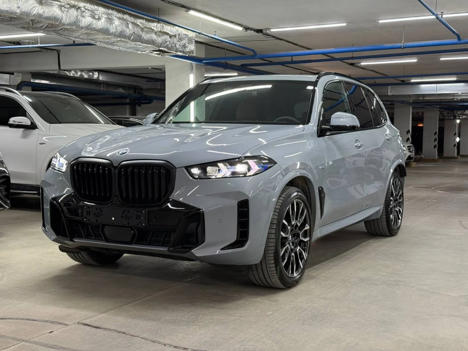 BMW X5 3.0 AT, 2025, 10 800 км - миниатюра 2