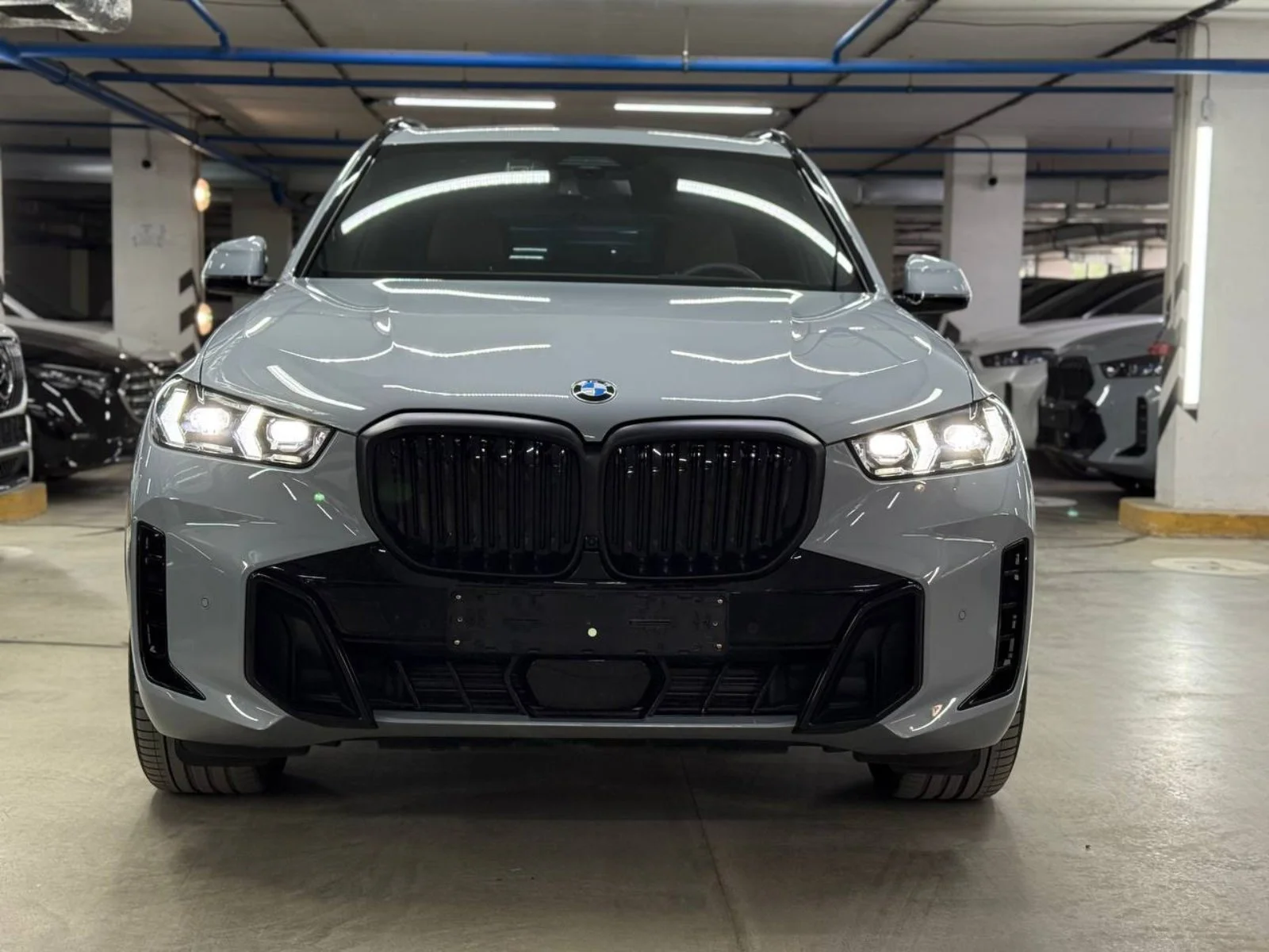 BMW X5 3.0 AT, 2025, 10 800 км - миниатюра 3
