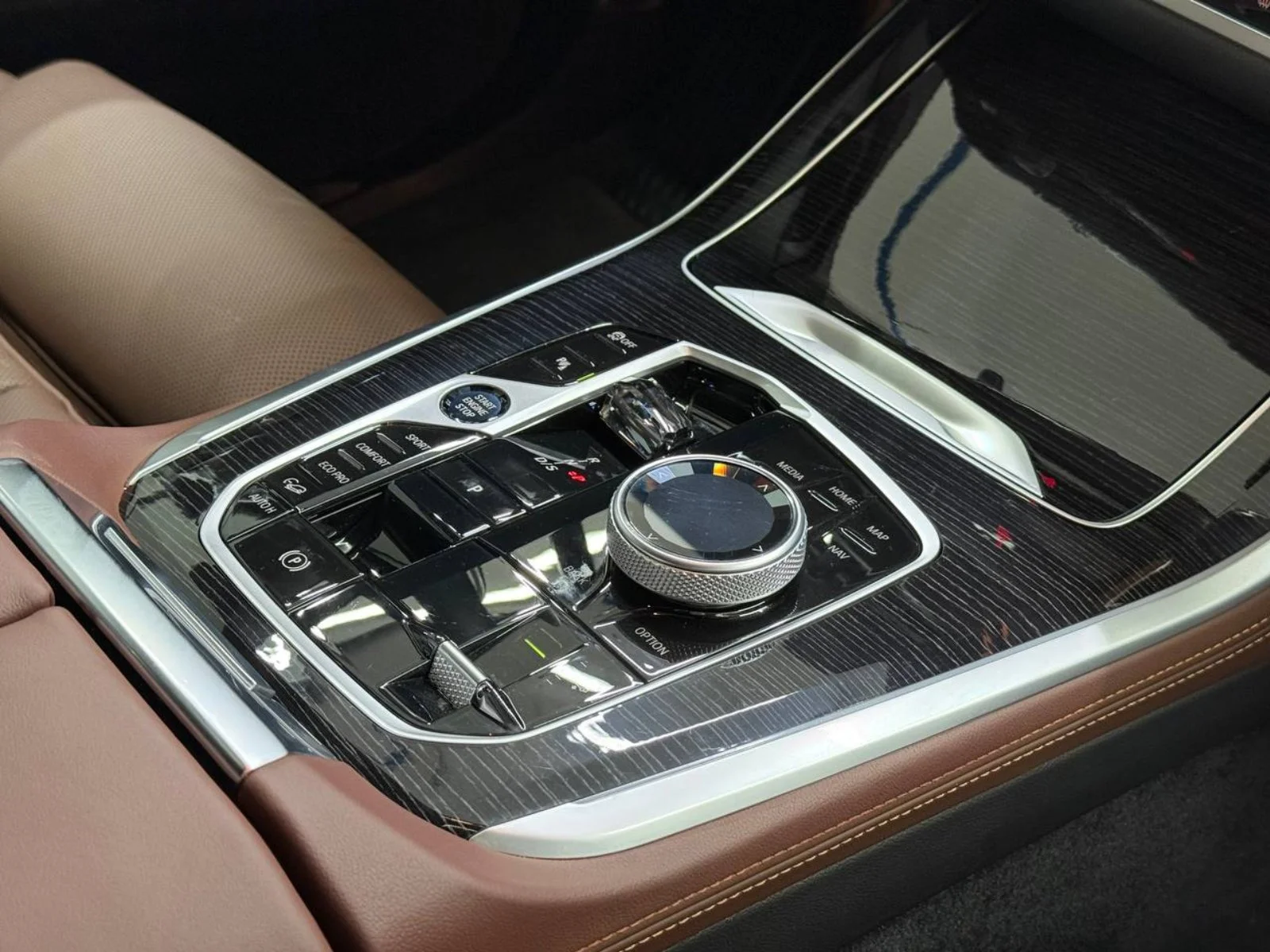 BMW X5 3.0 AT, 2025, 10 800 км - миниатюра 13