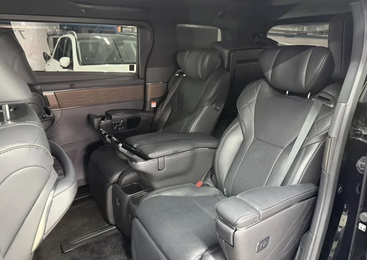 Toyota Alphard 2.5 CVT, 2023, 7 600 км - миниатюра 6
