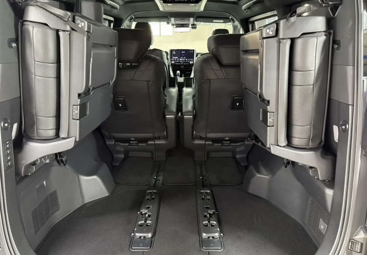 Toyota Alphard 2.5 CVT, 2023, 7 600 км - миниатюра 7