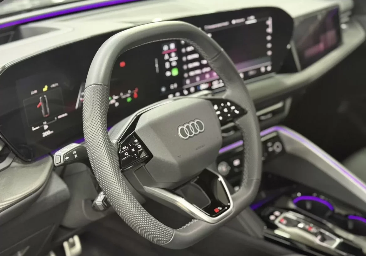 Audi Q5 2.0 AMT, 2025, 3 400 км - миниатюра 4