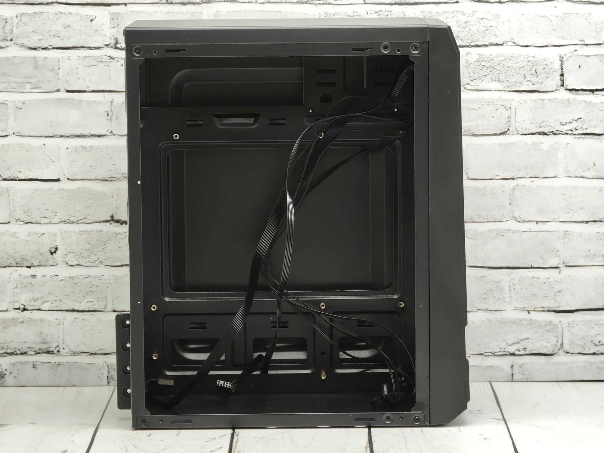 Корпус mATX Yiwu б/у - миниатюра 2