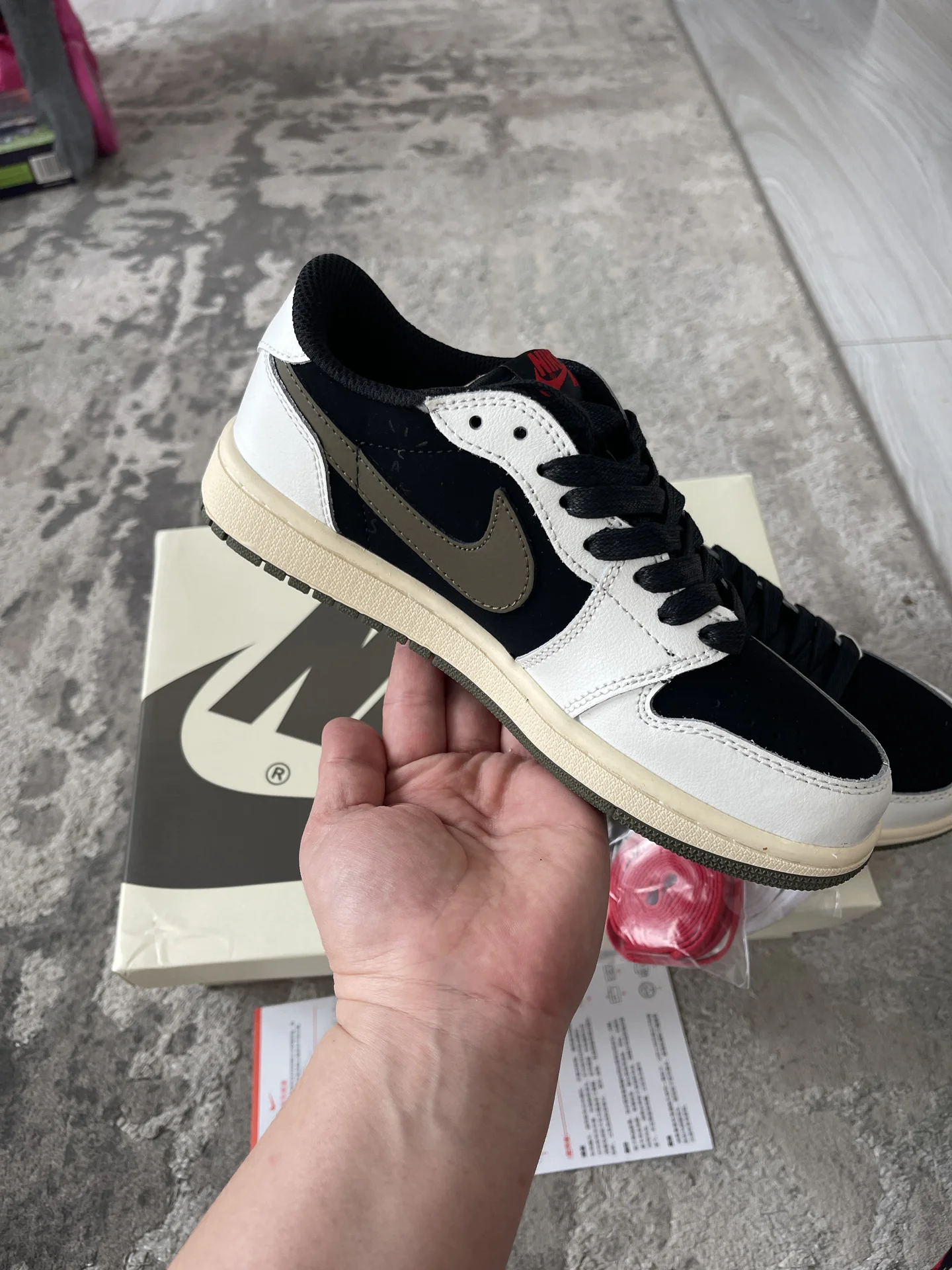 Кроссовки nike - миниатюра 2