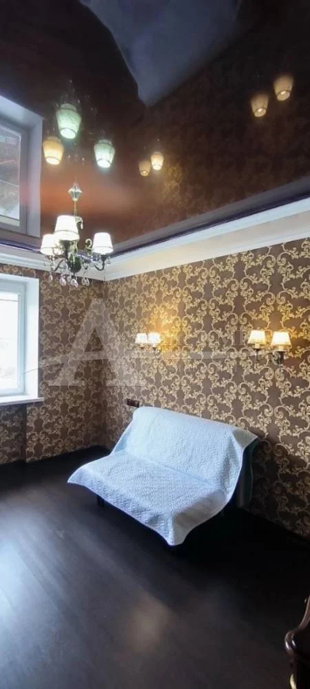 Трехкомнатная квартира, 100 кв.м. - миниатюра 18