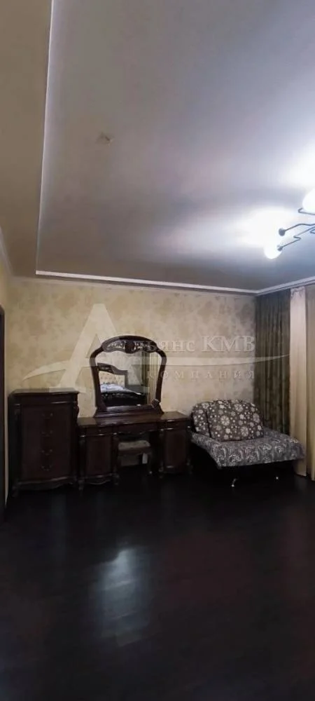 Трехкомнатная квартира, 100 кв.м. - миниатюра 24