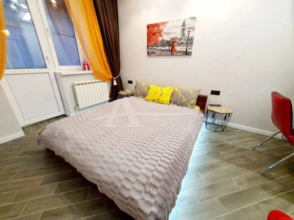 Трехкомнатная квартира, 75 кв.м. - миниатюра 8