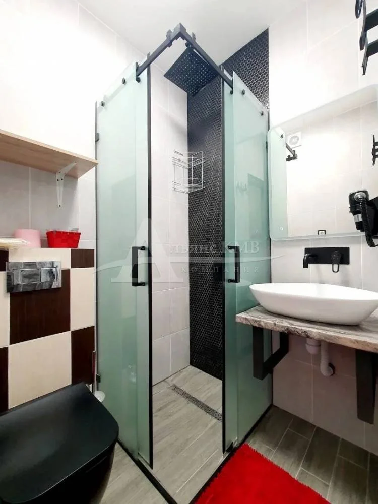Трехкомнатная квартира, 75 кв.м. - миниатюра 13