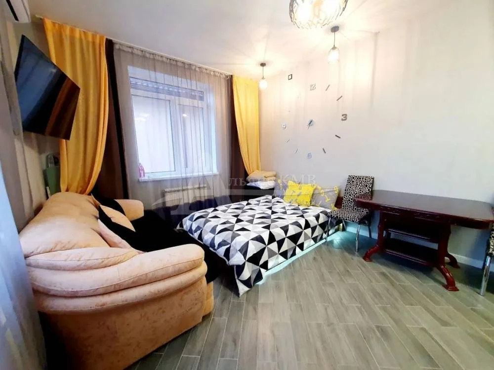 Трехкомнатная квартира, 75 кв.м. - миниатюра 14