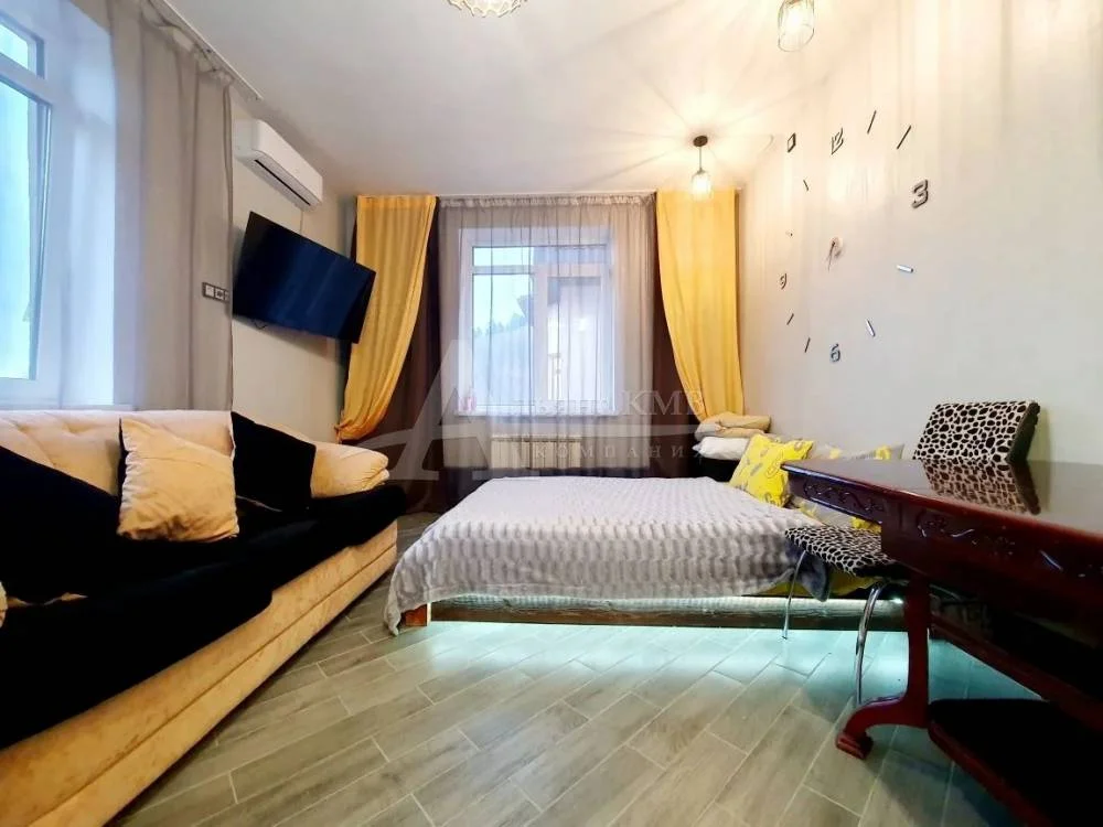 Трехкомнатная квартира, 75 кв.м. - миниатюра 15