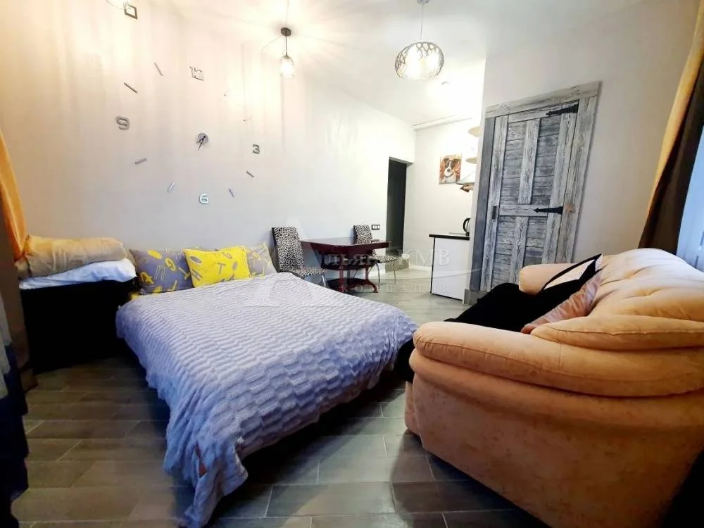 Трехкомнатная квартира, 75 кв.м. - миниатюра 16