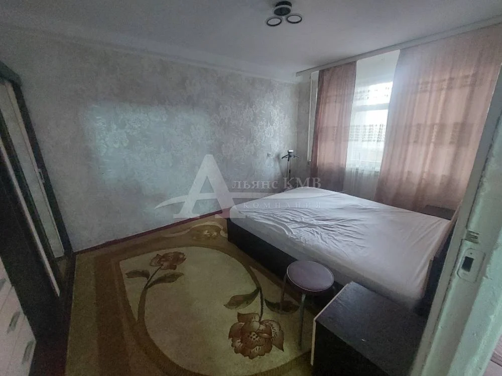 Трехкомнатная квартира, 70 кв.м. - миниатюра 3