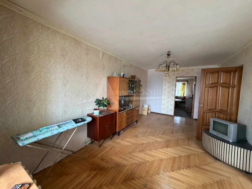 Трёхкомнатная квартира, 61.3 кв.м. - миниатюра 4