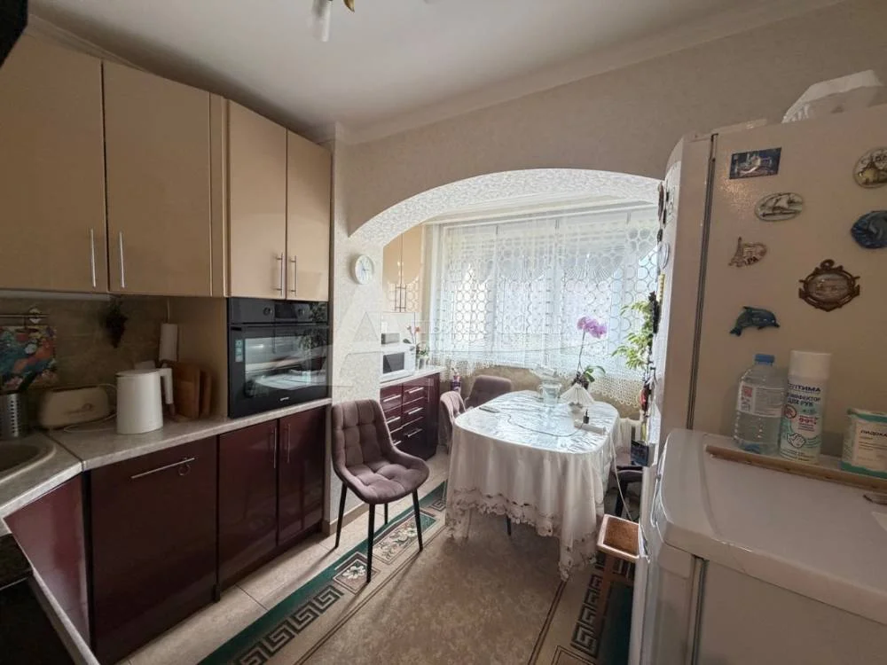 Двухкомнатная квартира, 42 кв.м. - миниатюра 3
