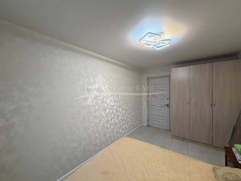 Трёхкомнатная квартира, 75 кв.м. - миниатюра 3