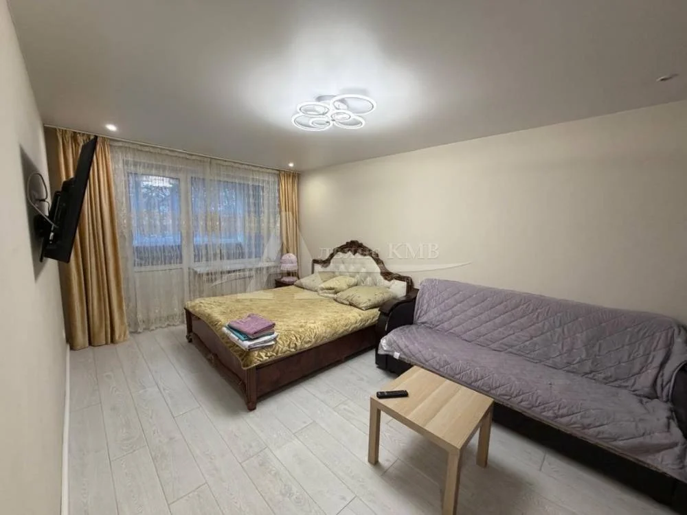 Трёхкомнатная квартира, 75 кв.м. - миниатюра 10