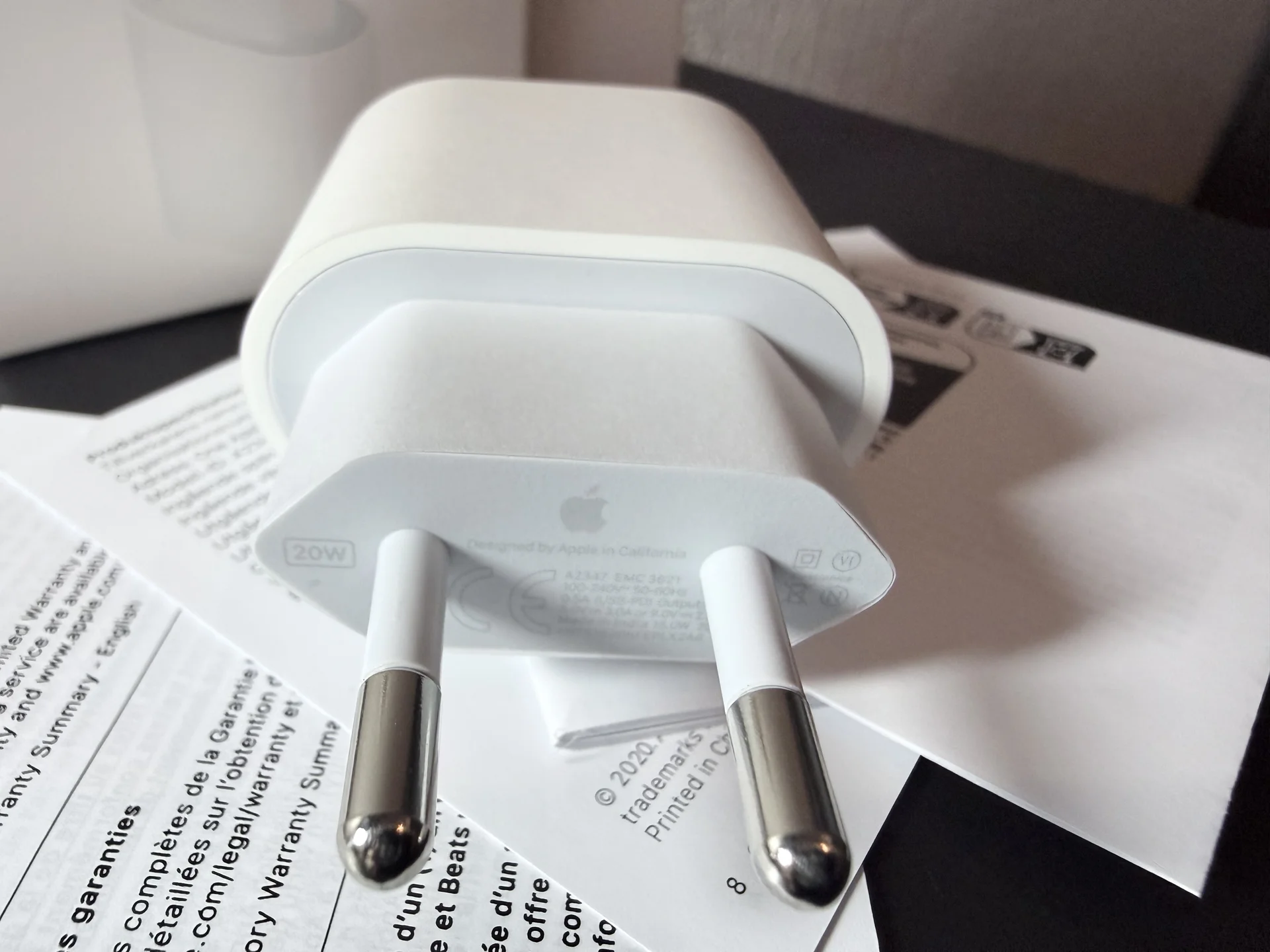 Зарядка iPhone 20w + кабель Оригинал - миниатюра 2