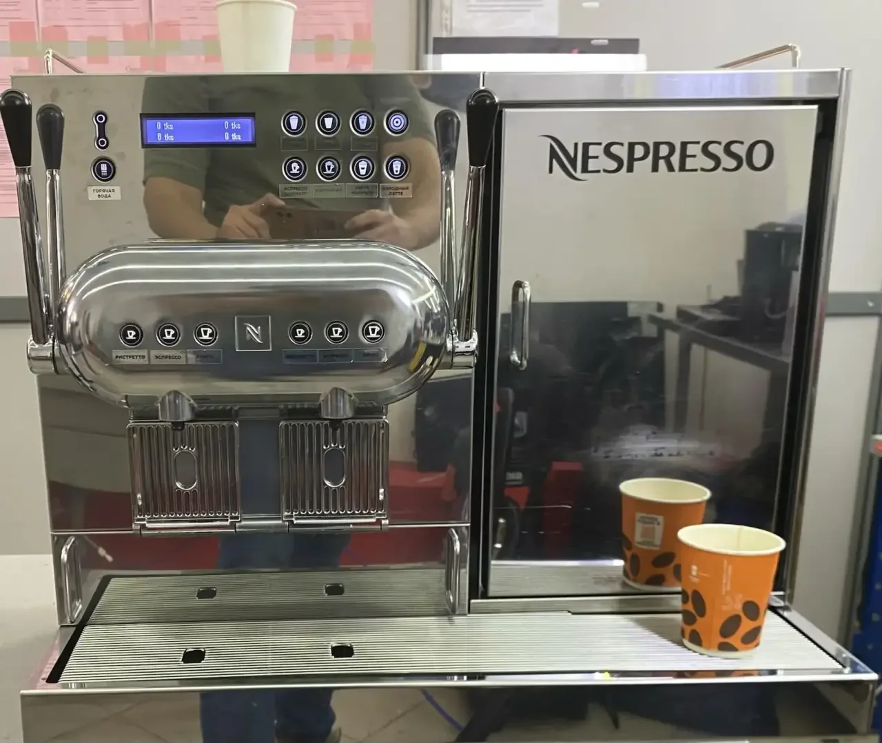 Кофемашина nespresso professional aguila 220 - миниатюра 2