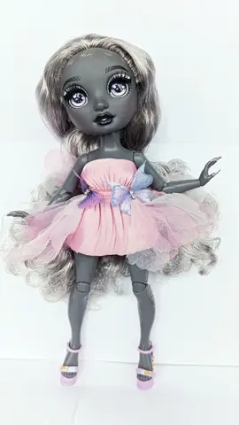 Платья для кукол  Rainbow High