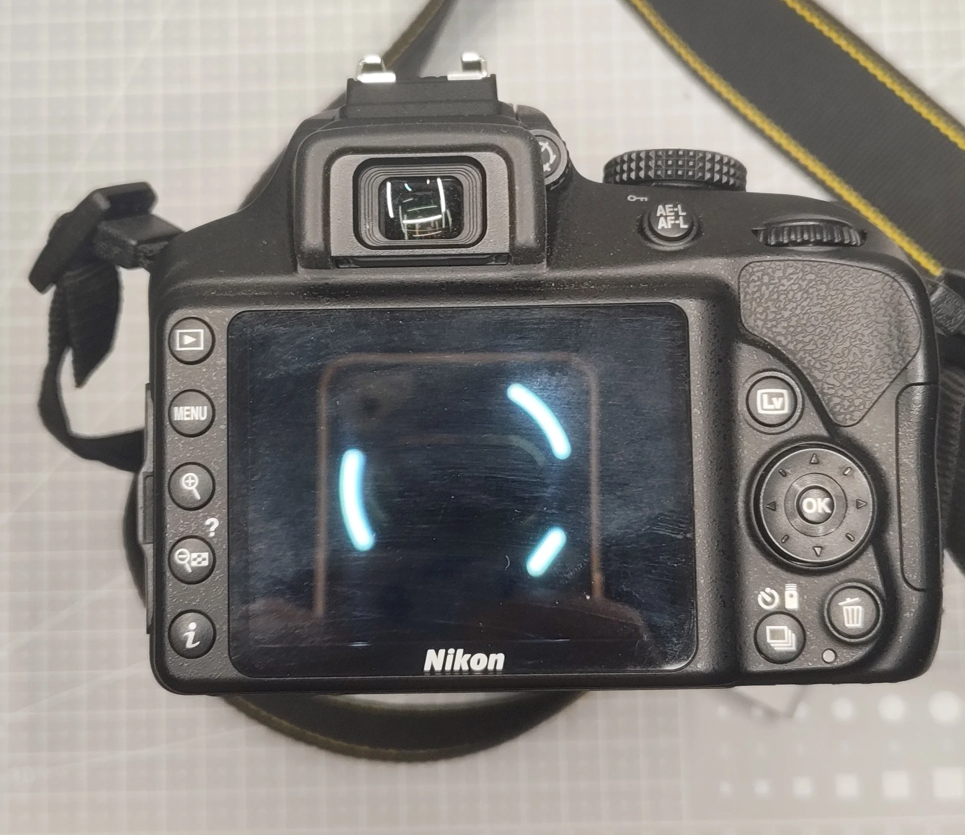фотоаппарат nikon d3400 - миниатюра 3