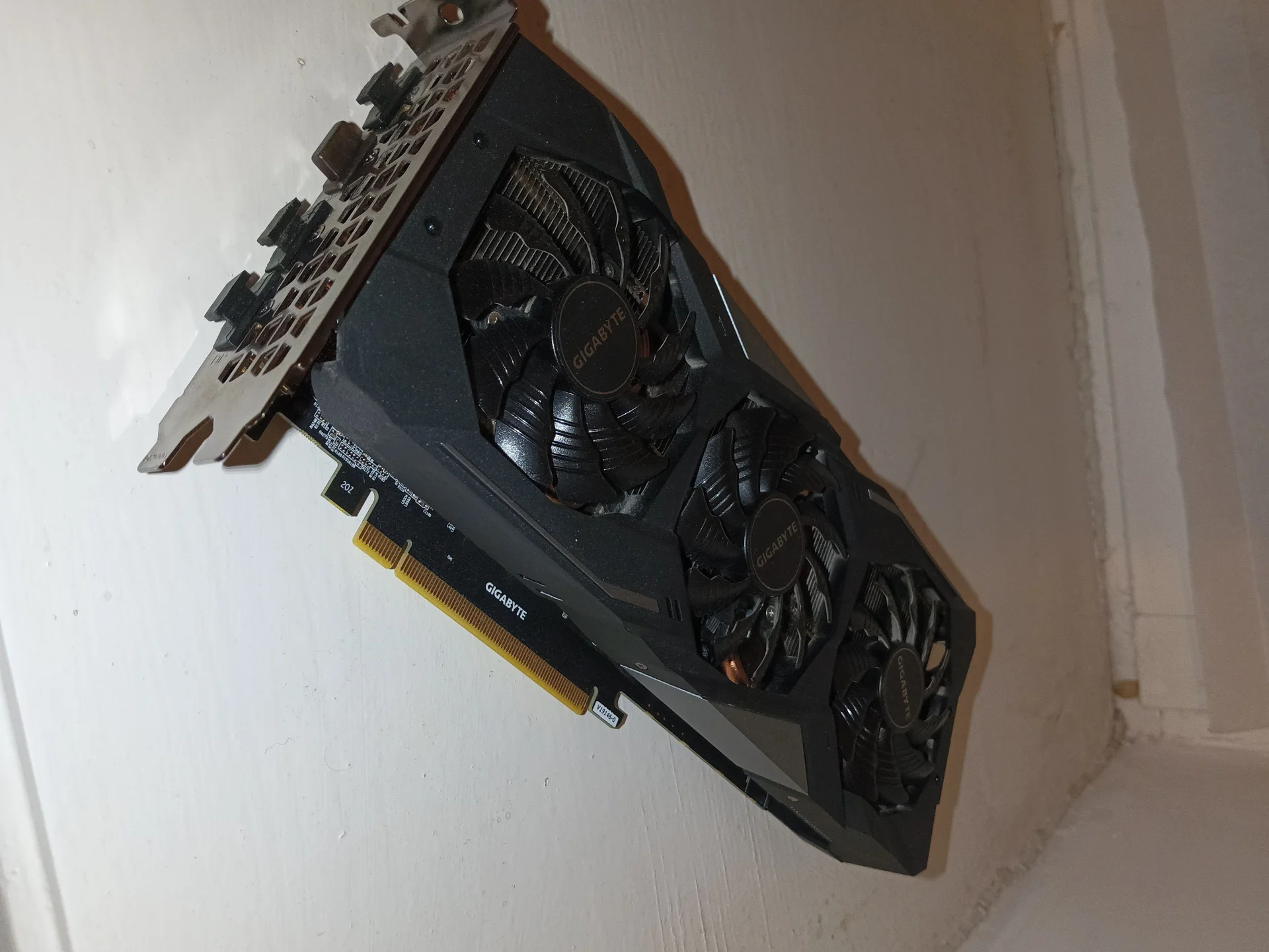 Gtx 1660 super видеокарта - миниатюра 2