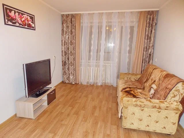 2-комнатная квартира Курск, Карла Маркса 65а - миниатюра 3