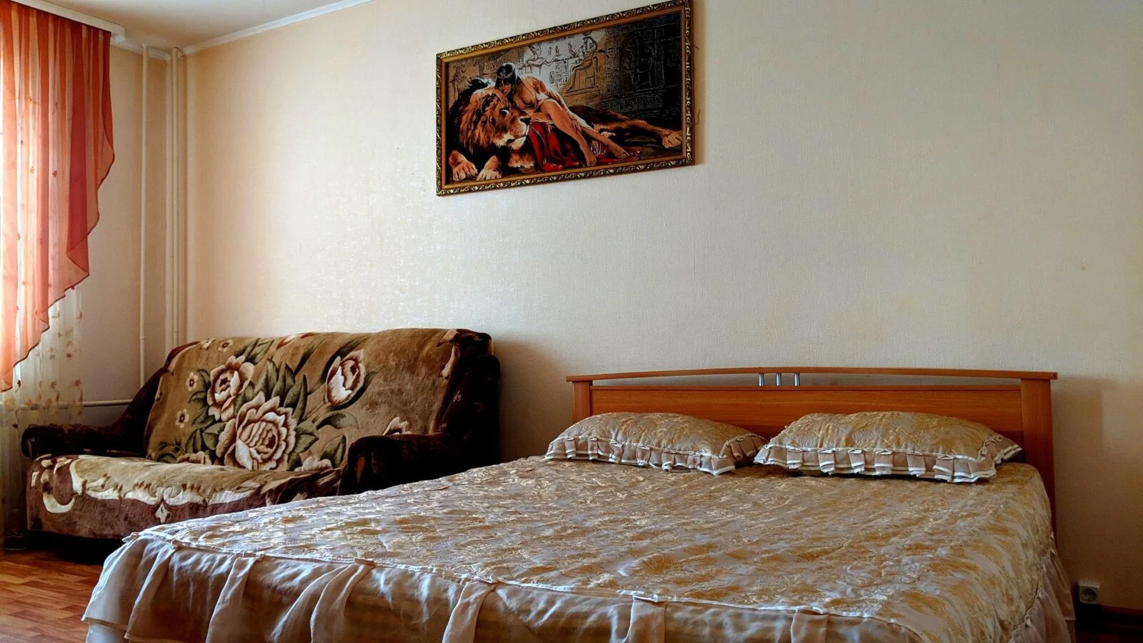 2-комнатная квартира, Курск, Клыкова 35 - изображение 1
