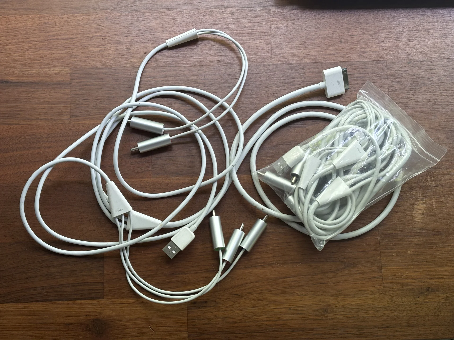iPod AV Cable - миниатюра 5
