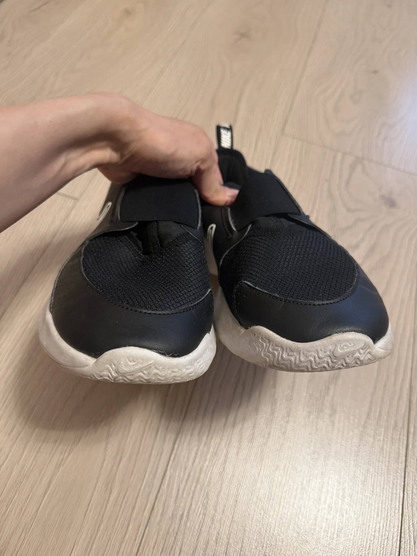 Кроссовки Nike - миниатюра 2
