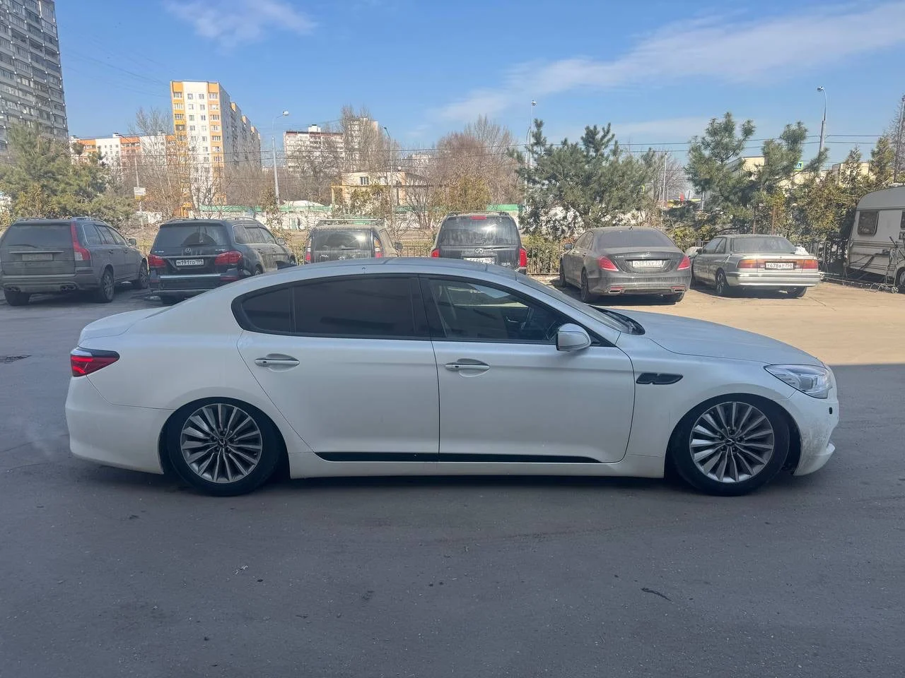 Разбирается Kia Quoris - миниатюра 2