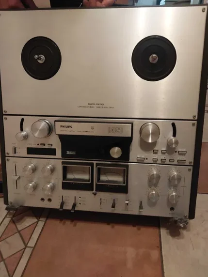 Магнитофон катушечный Philips - миниатюра 4