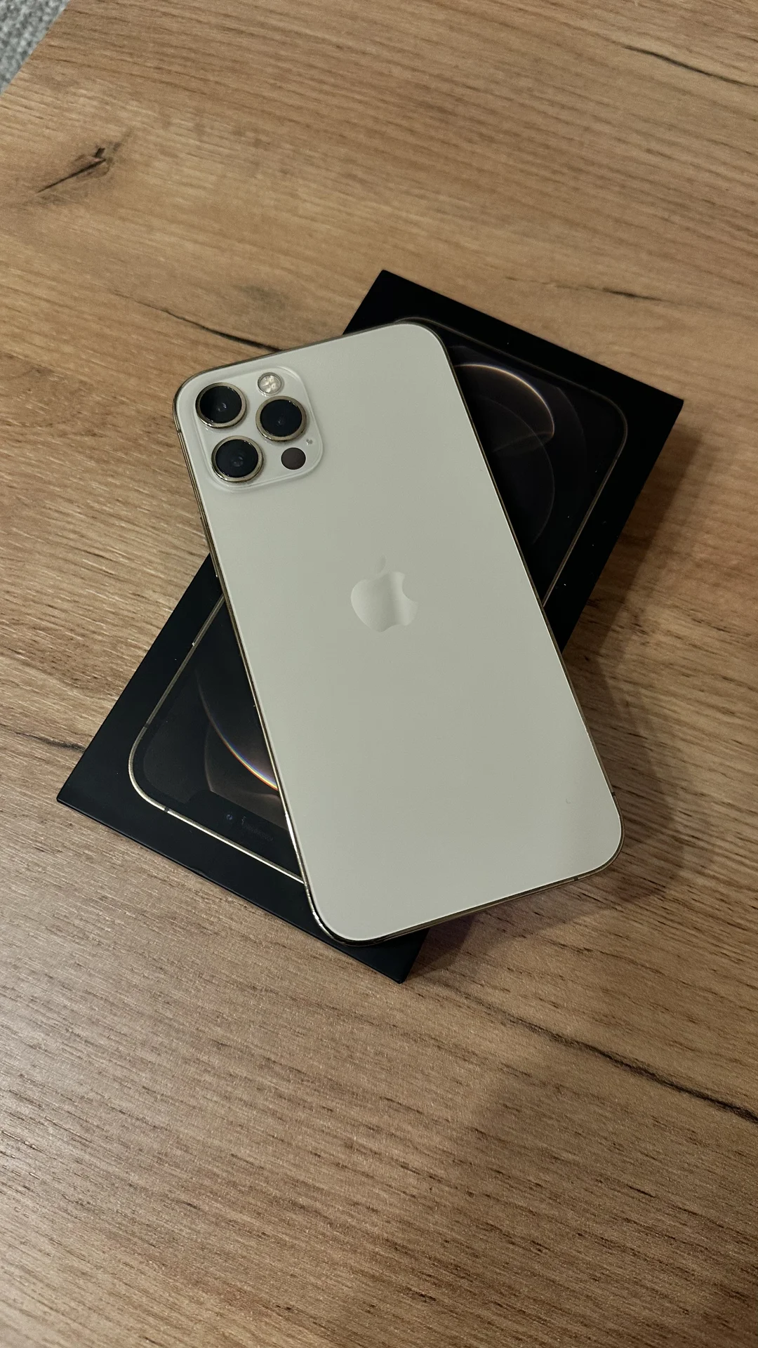 iPhone 12 Pro - миниатюра 2