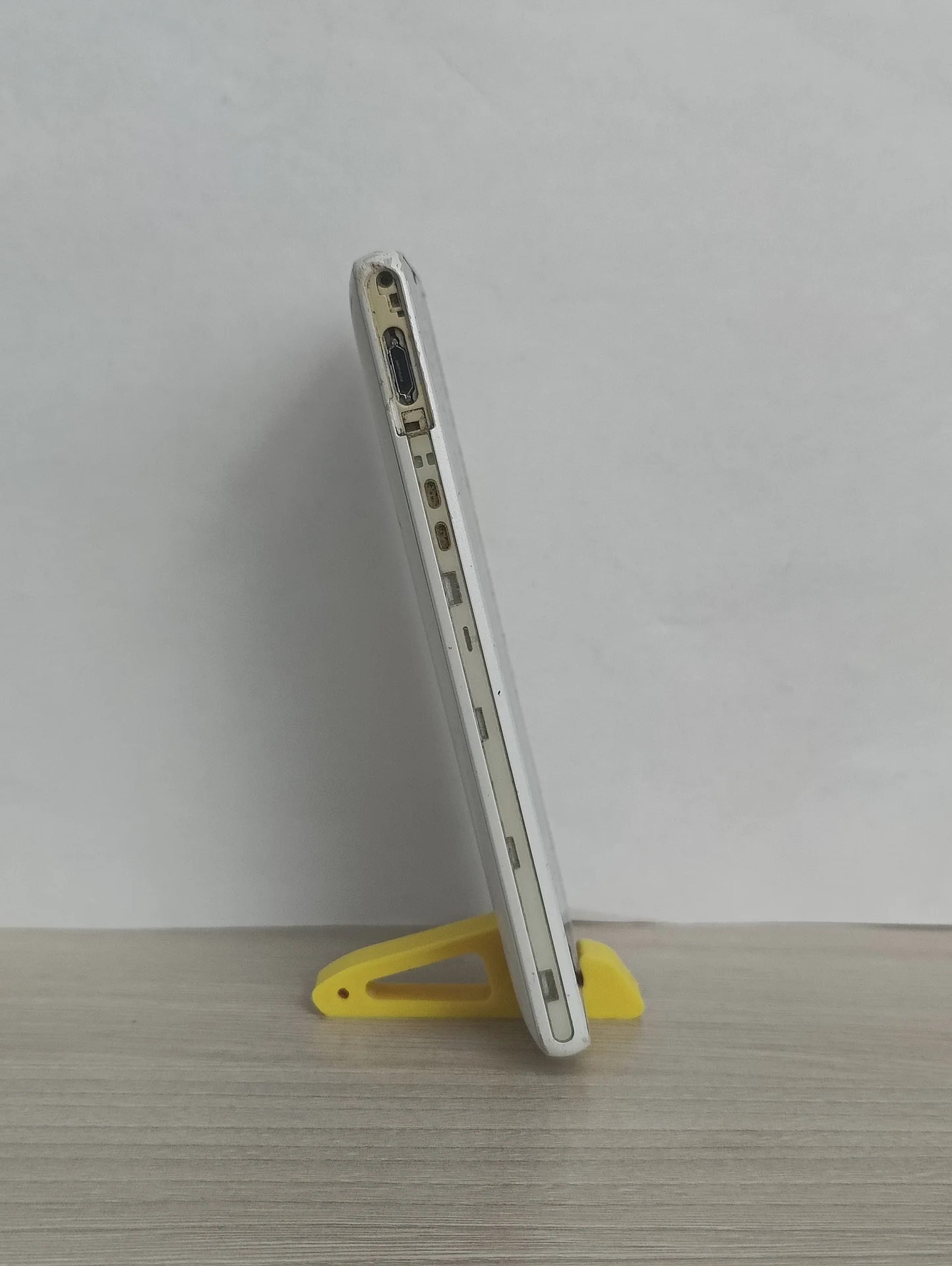 Sony Xperia ZR (C5502) - миниатюра 3