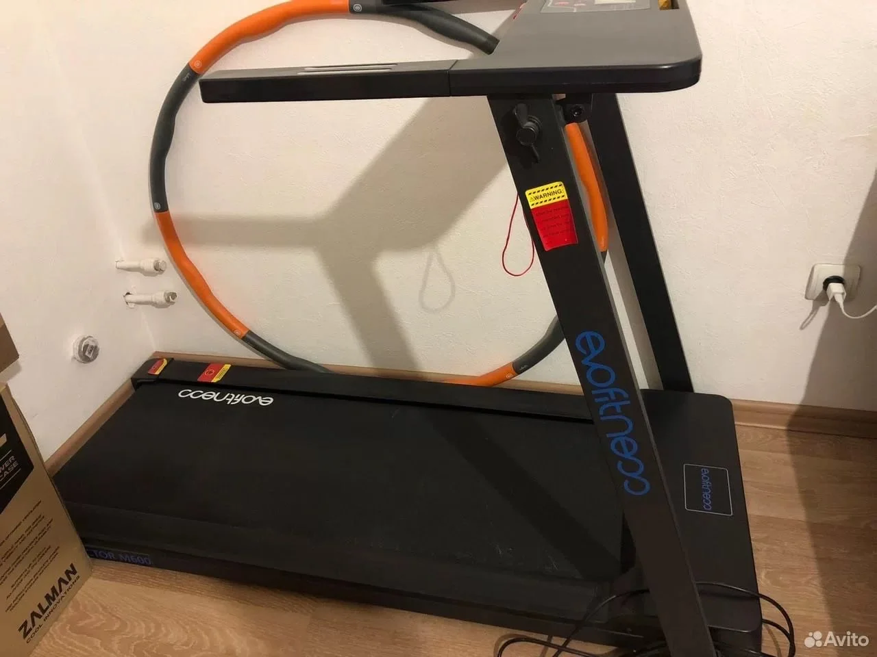 Беговая дорожка EVO FITNESS Vector M600