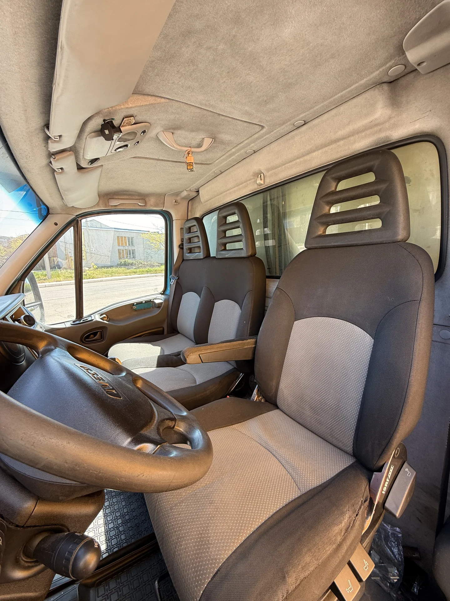 Iveco Daily 2.3 2011 Год - миниатюра 25