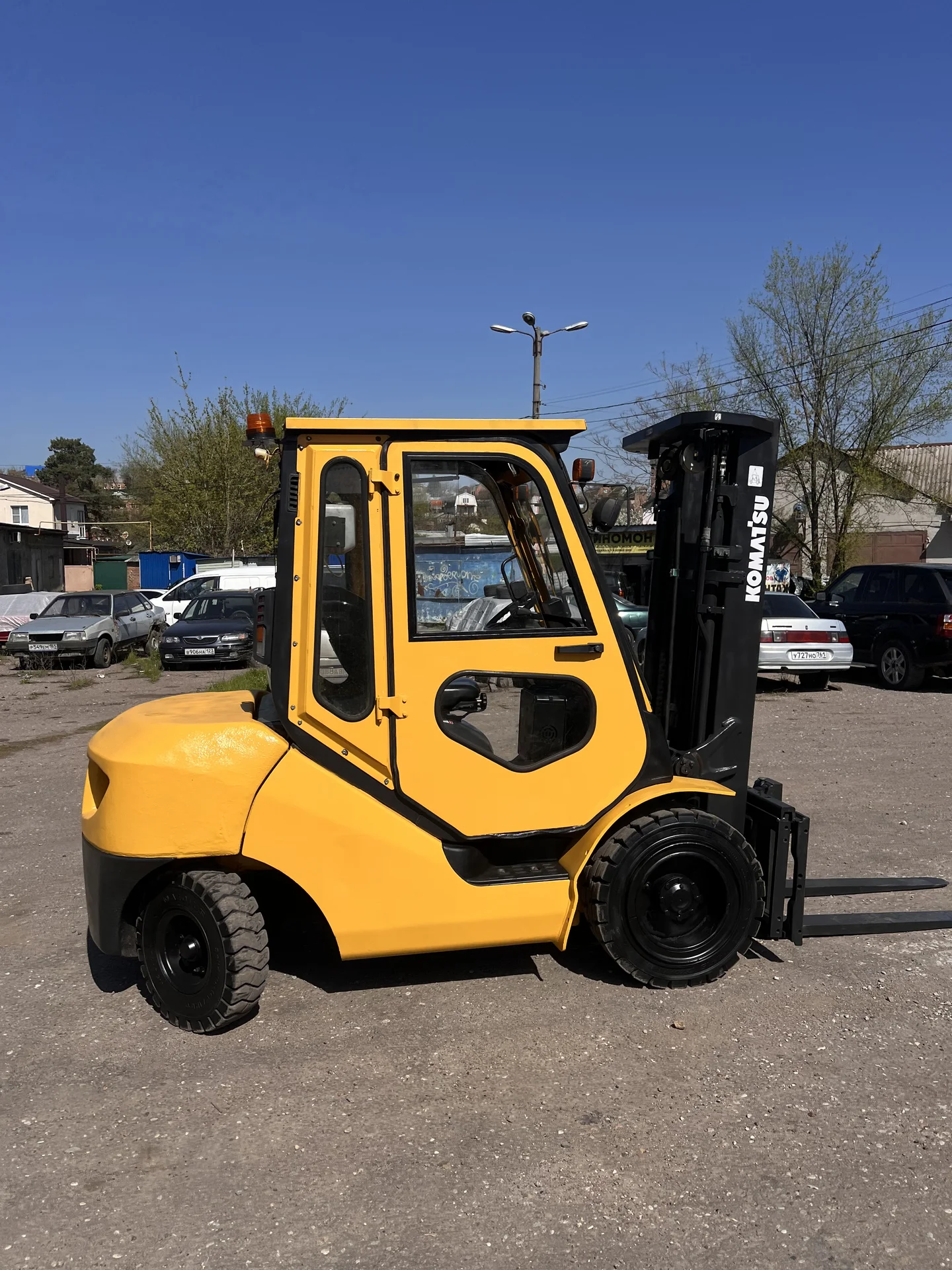 Вилочный погрузчик Komatsu - миниатюра 3