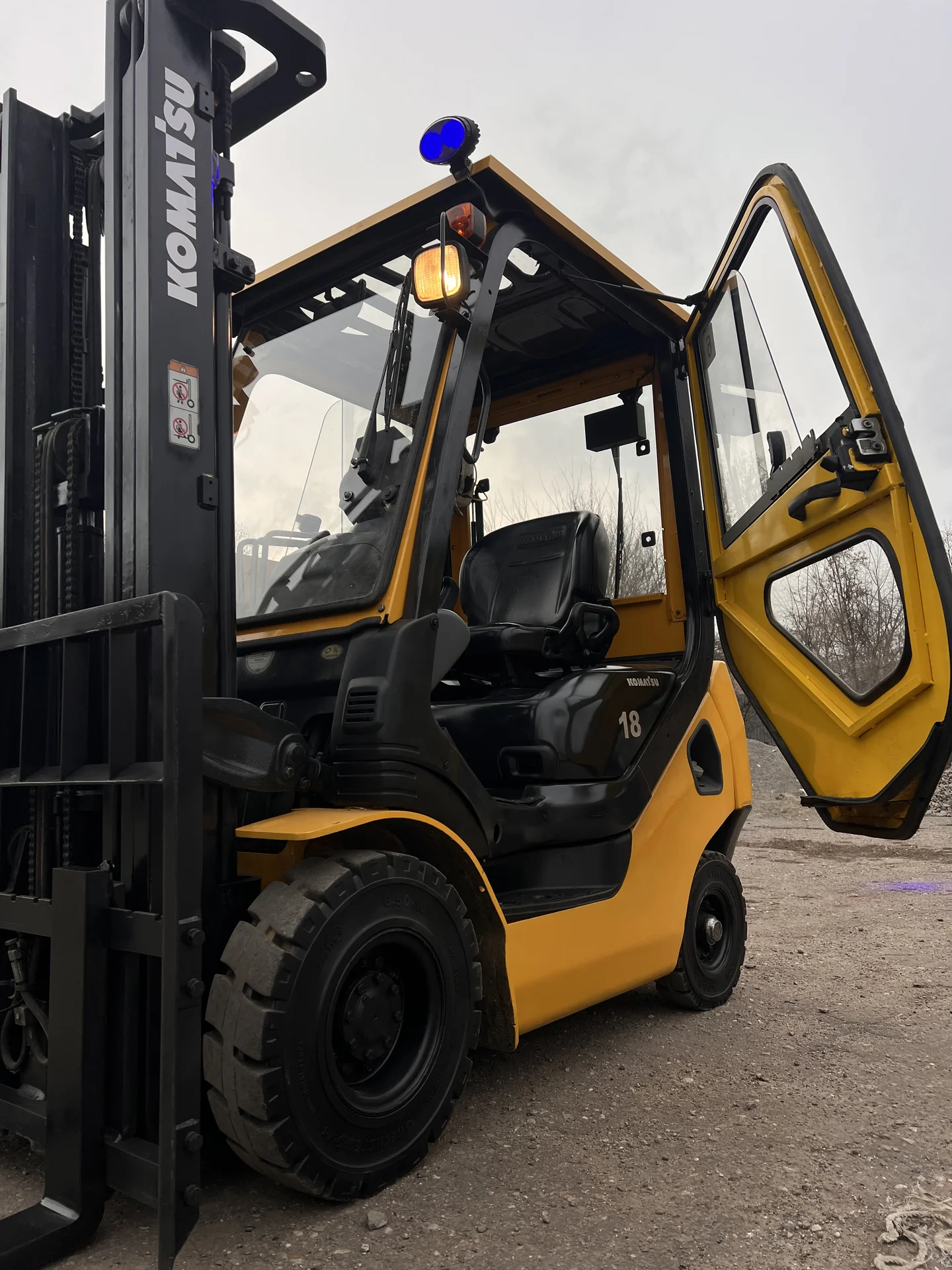 Погрузчик Komatsu дизель - миниатюра 4