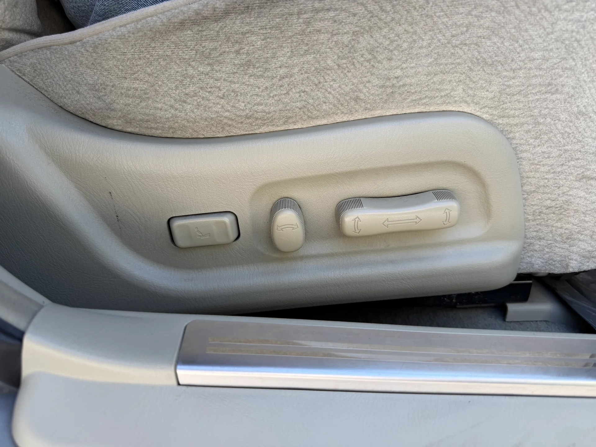 Nissan Cedric 2003, 120 000 км - миниатюра 15