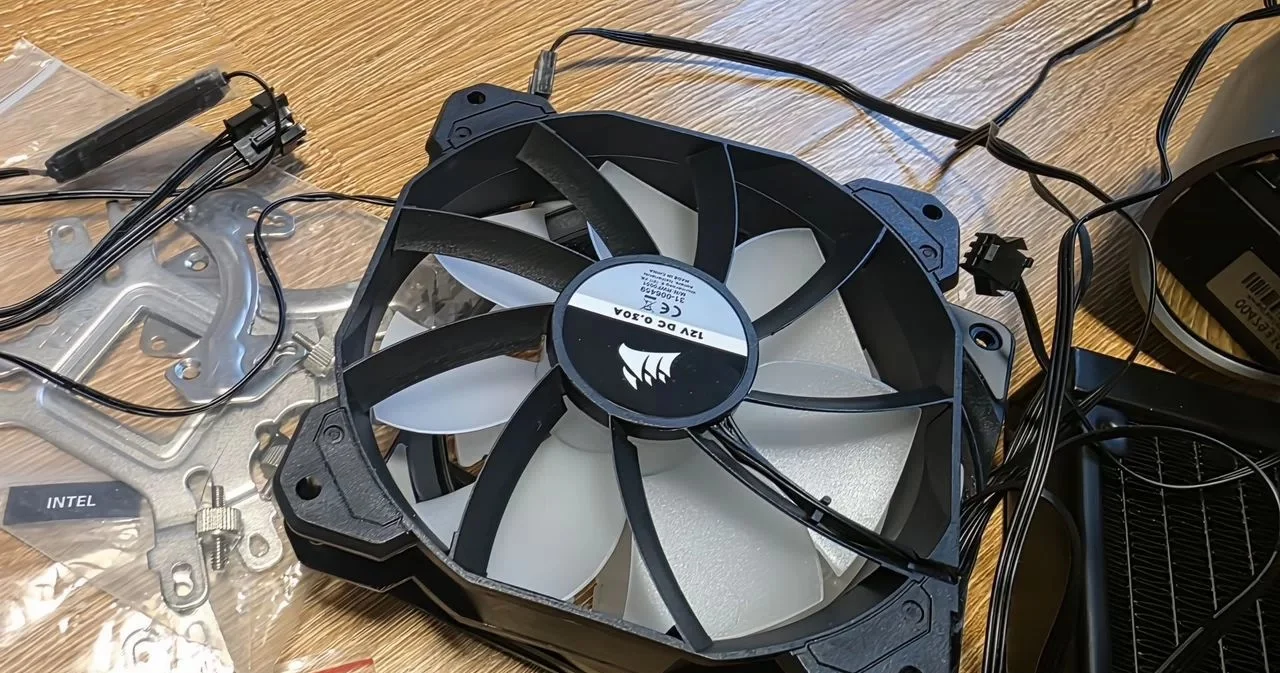Водяное охлаждение Deepcool castle 240 RGB V2 - миниатюра 4