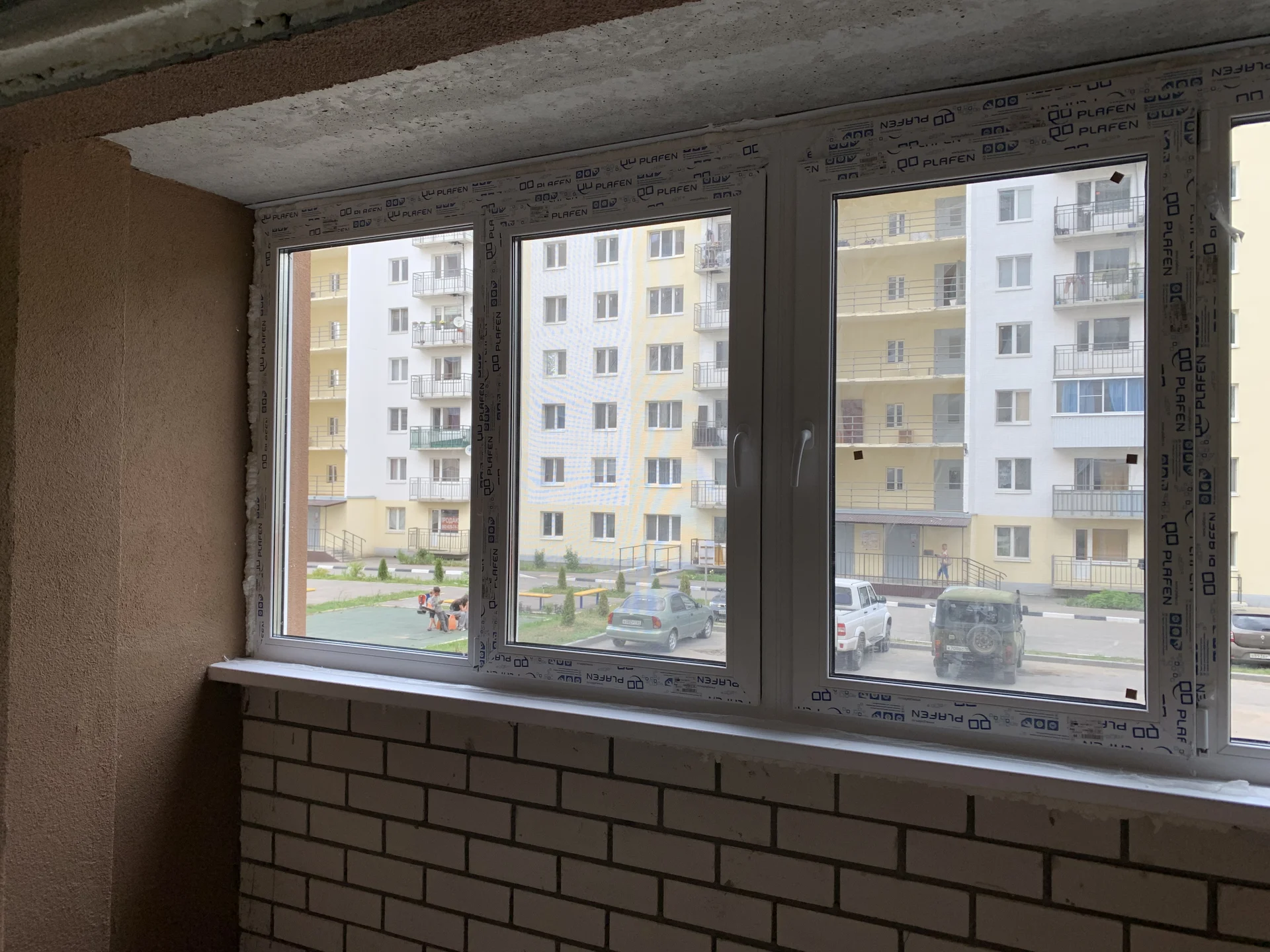 Остекление, отделка лоджий и балконов под ключ - миниатюра 16
